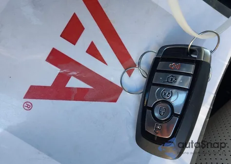 2023 Ford Expedition Xlt z USA, uszkodzony, nr VIN 1FMJU1J84PEA06797